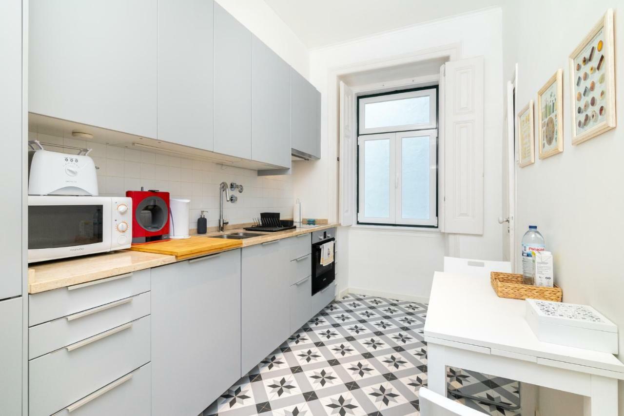 4 Bedroom Apartment On The City Center Lisboa Εξωτερικό φωτογραφία